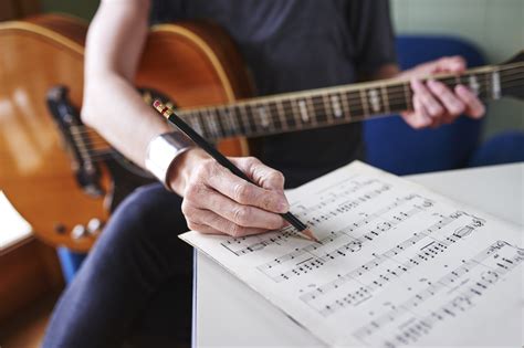 Music and Innovation: How It Can Foster New Ideas and Thinking